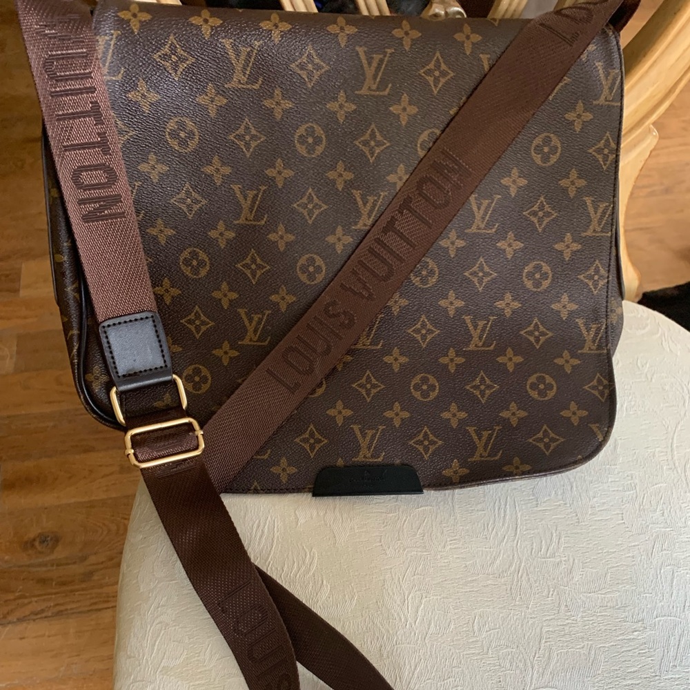 Messenger laptop bag